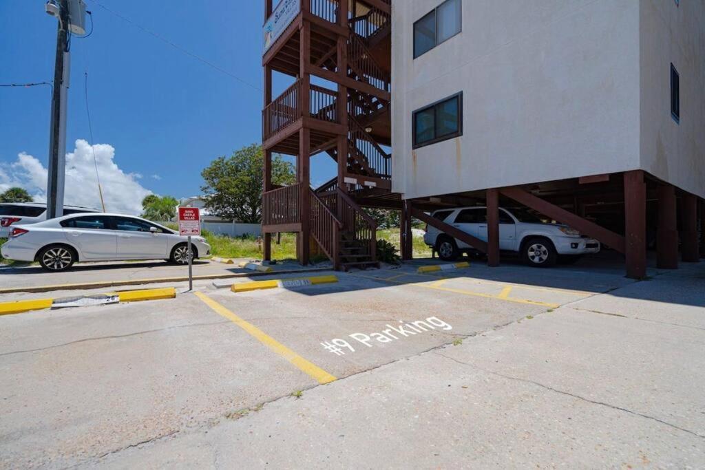 Spacious Retreat Unit #9 Apartment
