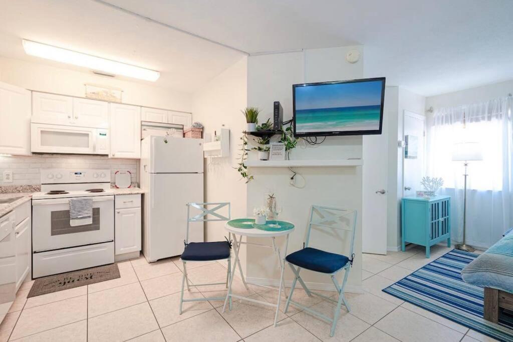 Apartment Spacious Retreat Unit #9 *